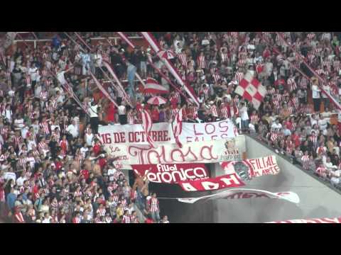"Estudiantes vs Guarani - Copa Libertadores 2011 - Es la banda del pincha" Barra: Los Leales &bull; Club: Estudiantes de La Plata