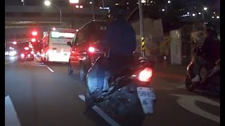 三寶女：我有打方向燈（開聲音）