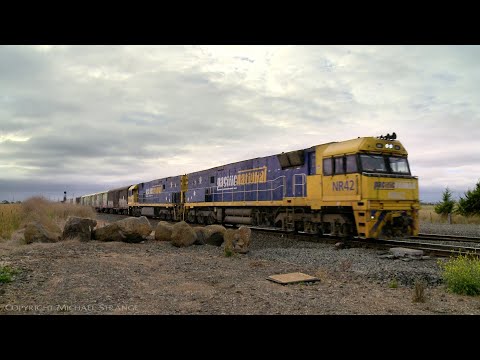 2PM5 Pacific National Mixed Freight Train (4/3/2021) - PoathTV Australian Railways