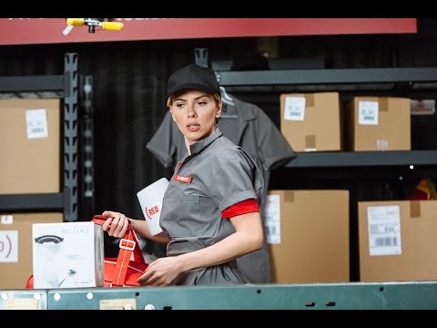 Scarlett Johansson & Fred Armisen (RED) SHOPATHON Holiday Distribution Center