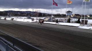 preview picture of video 'Ponniløp 1 - Leangen 2013.03.31 - oppløp'