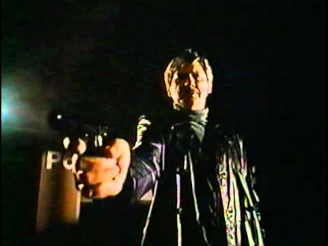 Le Justicier Braque les Dealers