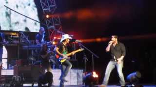 Brad Paisley Live ~ Outstanding in our field