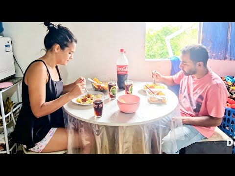 Almoçando galinha de capoeira na nossa casinha no interior da paraiba 🙏