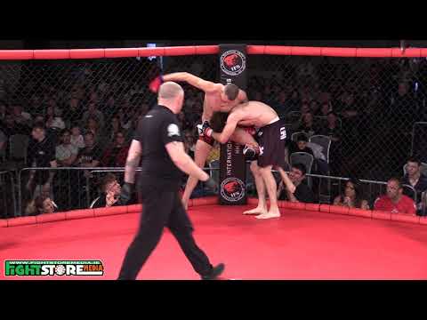 Kyle Patton vs Leon Hill - Clan Wars 35