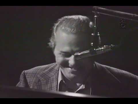 Dick Farney - Arquivo - Trama/Radiola 15/06/09