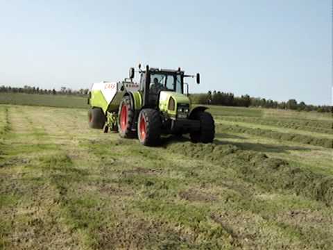 Vergauwe K&P : Gras persen met Claas Quadrant 2200 Roto Cut en Ares 826 (2010)