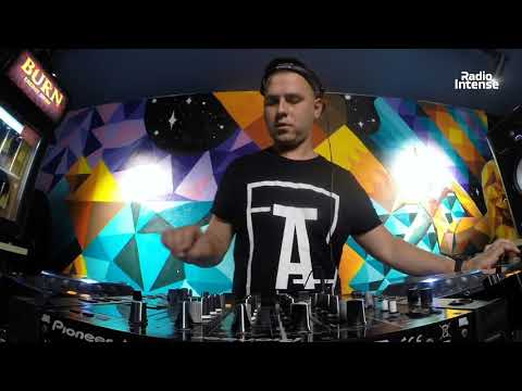 Yan Oxygen -  Live @ Radio Intense 21.06.2018