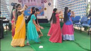 Download lagu Amma pade jola pata.....Dance by 7 th @ Bhpl girls mp3