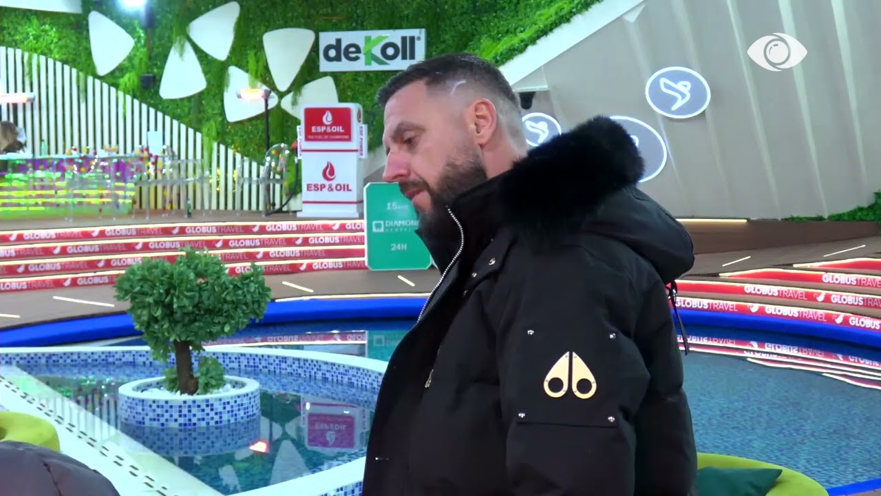 “E dua jashtë dhe na bën punë te treve”/ Miri bisedon me Keijsin, Artani i vëzhgon nga brenda shtëpisë