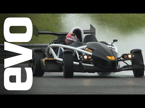 Ariel Atom 3.5R on track | evo REVIEW