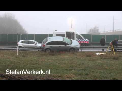 Agent gewond bij schietpartij na achtervolging op A50 bij knp. Hattemerbroek - ©StefanVerkerk.nl