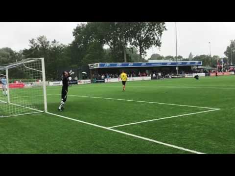 Beslissende penalty Rockanje - Oegstgeest