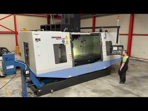 Centro de mecanizado vertical CNC DOOSAN MV 8035 2010