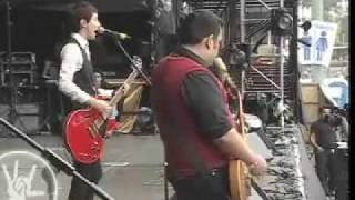 Presentación - División Minúscula en el Vive Latino 07 - Cursi