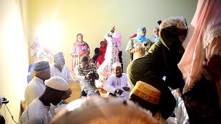 MH WATU WACHAGAWA KWA UTAMU   HILI DUFU NI NOMA LITAZAME MWANZO MWISHO WATU WANAVOPIGA DUFU