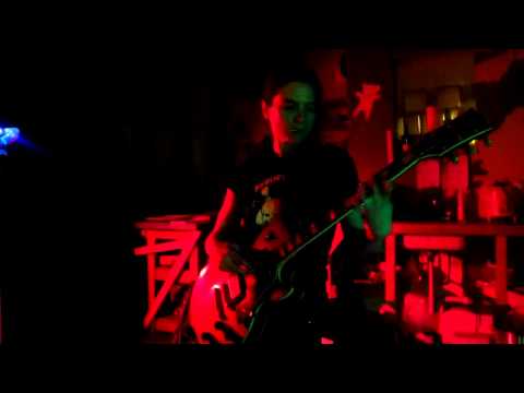 The Paranoid Critical Revolution - Make them Die Slow @ The Silent Barn Part 3