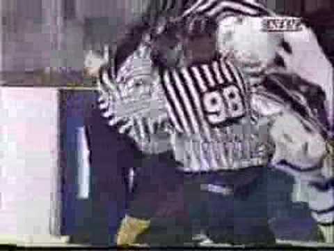 Sandy Moger vs. Vladimir Malakhov