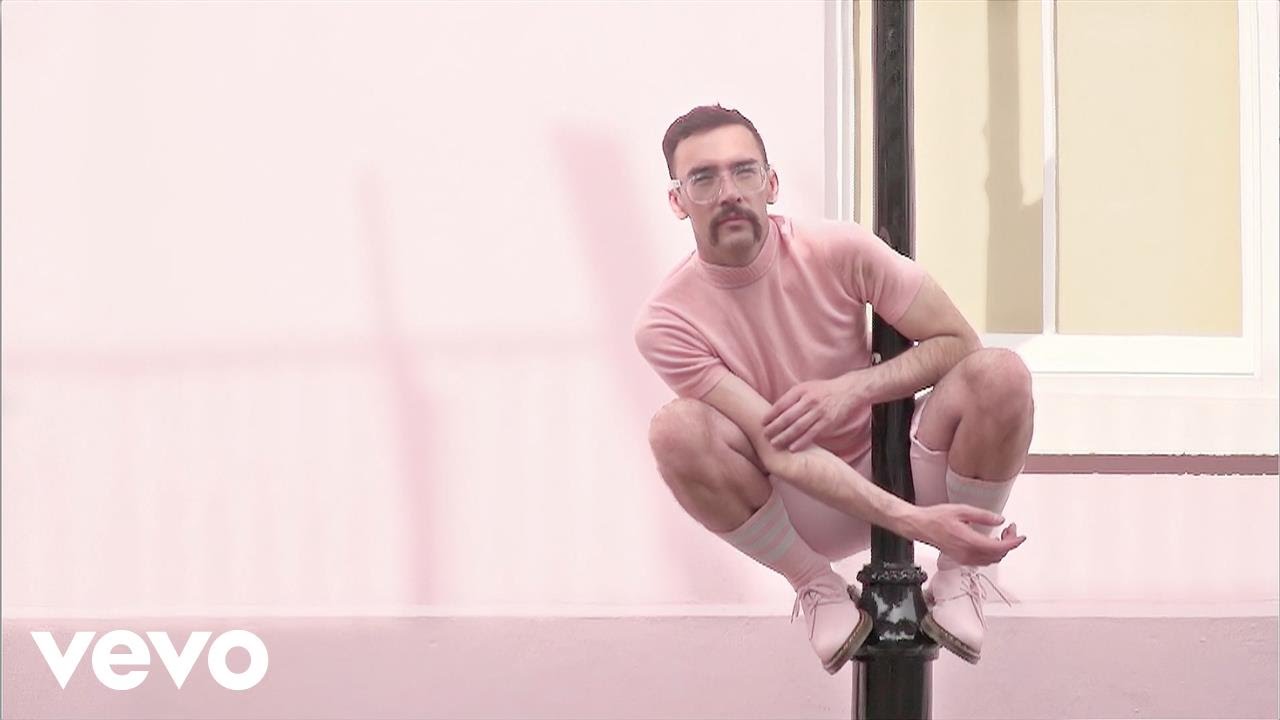 Munro Fox - William (I Feel Ordinary)