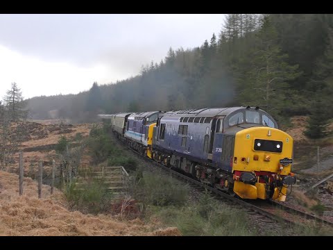 37422 37425 The Easter Highlander April 2022