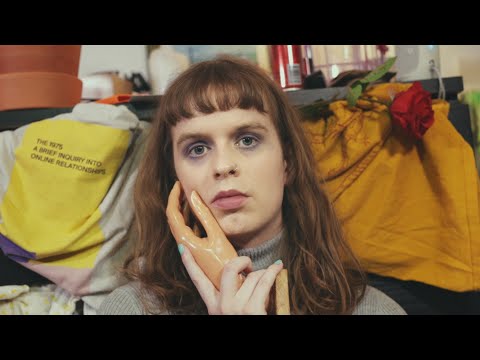 Reveal Party - I'm A Girl (Official Music Video)