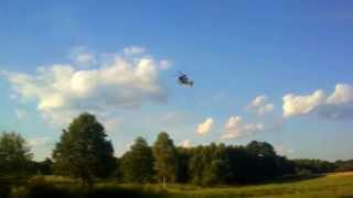 preview picture of video 'Wielgomłyny - lądowanie śmigłowca'
