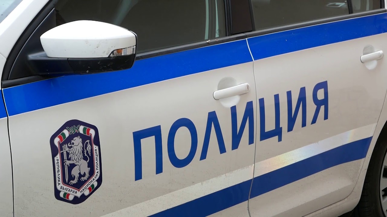Голям пожар унищожи хотел в Първомай