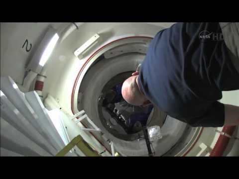 STS-134 Endevour - Hatch Opening - Endevour Side