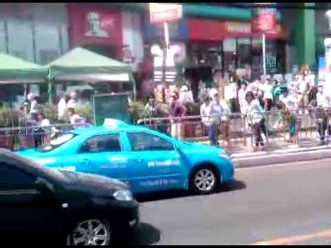 Lenovo Thailand Are you Lenovo?Flashmob @Sathorn,31 Jan