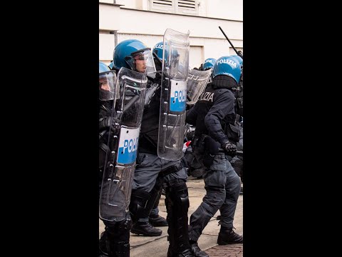 Protesters clash with riot police in Turin, Italy