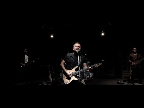 download lagu mp3 mp4 Ddz, download lagu Ddz gratis, unduh video klip Ddz