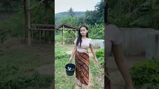 Download lagu Wow yuli janda muda cantik #jandadesa #jandamuda #jandasemok #shorstvideo mp3