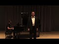 Vedrommi Intorno - Elijah William Brown, Tenor