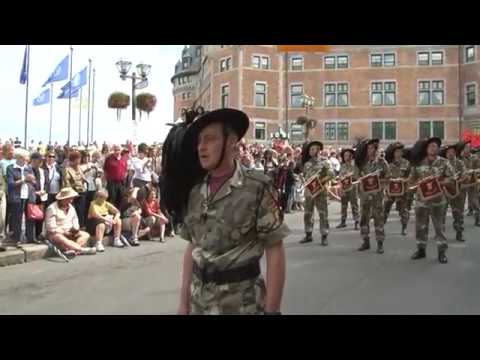 PARADE TO RUN FANFARA BERSAGLIERI DI BEDIZZOLE QUEBEC CITY CANADA