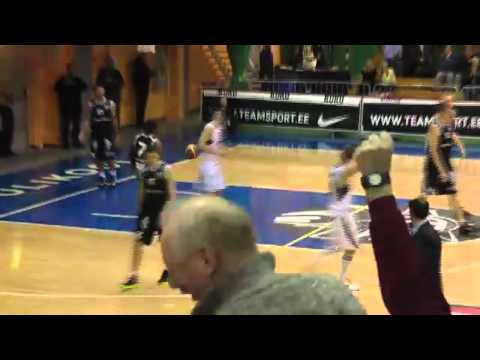 Tanel Kurbas halfcourt alley-oop dunk againtst Liepaja Lauvas