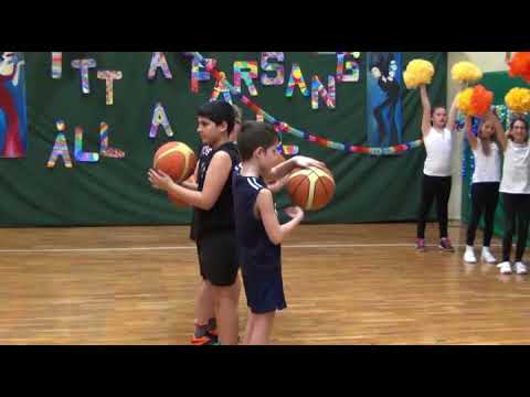 EKE Farsang 2018 5 d Kosárcsapat és a pom pom lányok