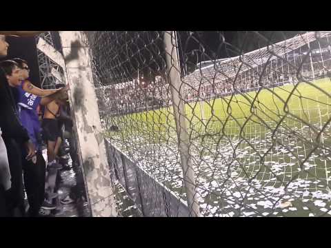 "Es para vos danu botón + gol - Defensor Cruzeiro" Barra: La Banda Marley &bull; Club: Defensor