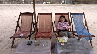 preview picture of video 'Vietnam 2013 - Deserted Do Son Beach'
