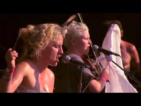 Warsaw Village Band Live - Hola Byśki, Hola @ Sziget 2013