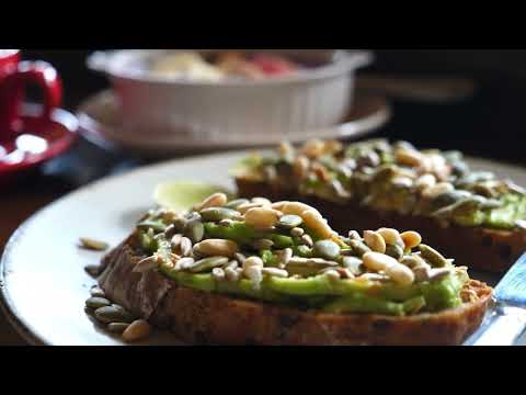 Nesreen nuts is wishing you all a very happy Eid