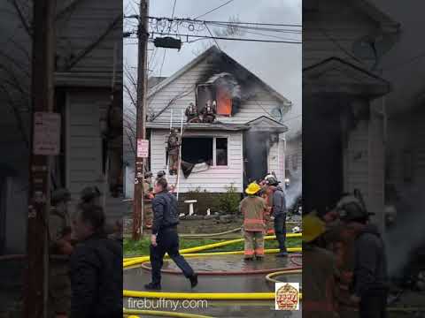 ‪Buffalo FD 2 Alarm Fire with Multiple Rescues: 488 Minnesota Avenue