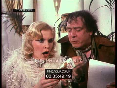 TDADB0003 Cadburys Chocolate Whole Nut Director Giving Direction To Dumb Hollywood Actress 1974)