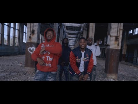 Riko Withak - Issa (feat. 100 Bars)