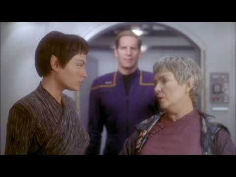 V'lar embarrass Archer and T'pol