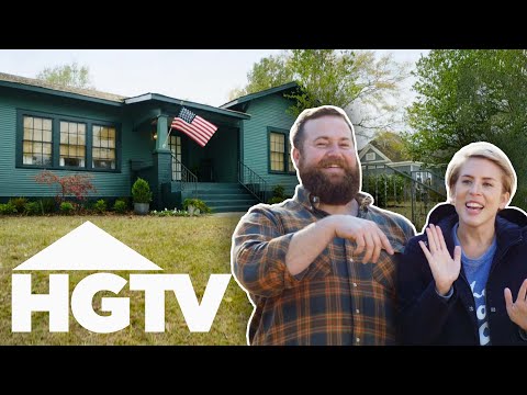 Ben & Erin Use Spanish Tiles To Revamp An Old House For Ben’s Little Brother | Home Town