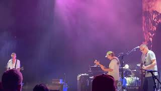 PAVEMENT / GIVE IT A DAY live in Philadelphia 9/5/2022