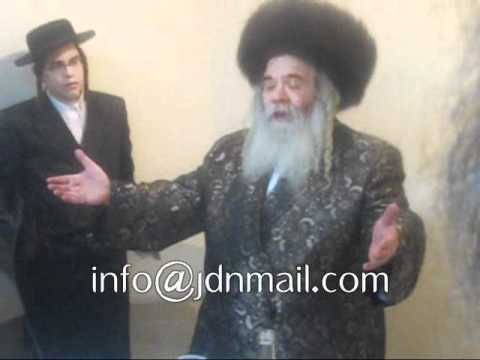 Kretchnif (Yerushalayim) Rebbe melave malka in Monsey 5771