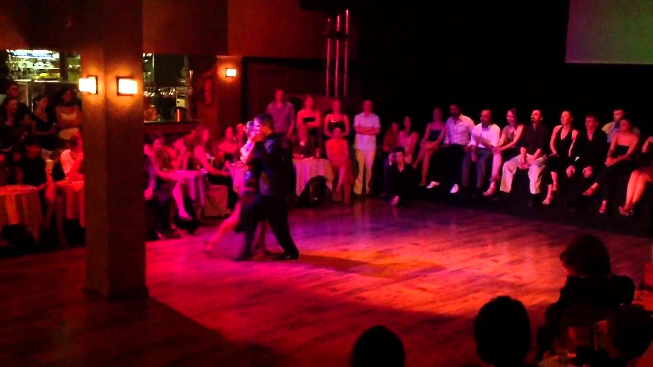 Michael Bubis y Yulia Burenicheva, "La serenata de ayer" by Juan D'Arienzo y Héctor Mauré