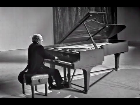 Yakov Flier plays Beethoven Piano Sonata no. 17, op. 31 no. 2 - video 1974