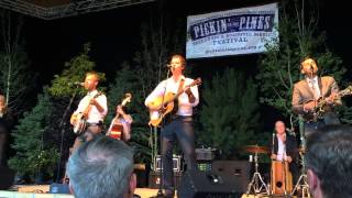 Steep Canyon Rangers - Tell The Ones I Love